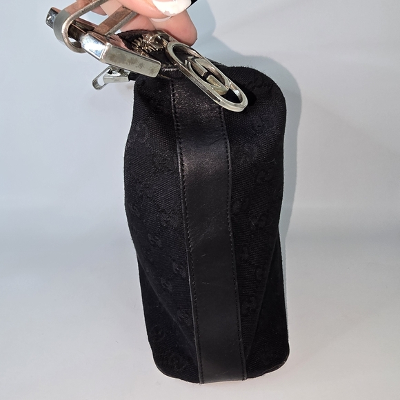 Gucci GG Canvas Hobo Black with Silver Hardware - Picture 7 of 15